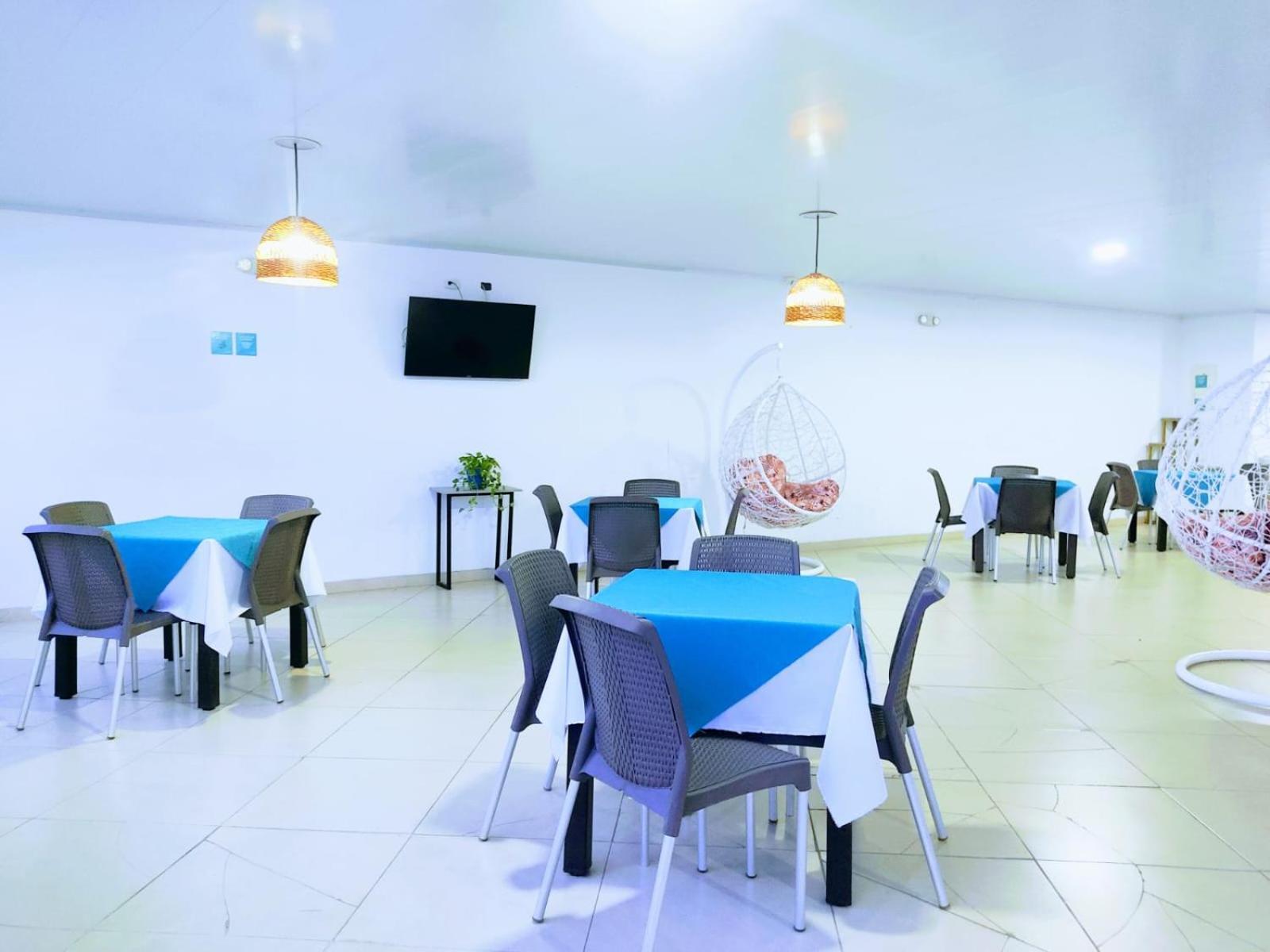 Hotel Inara Spa Хирардот Екстериор снимка