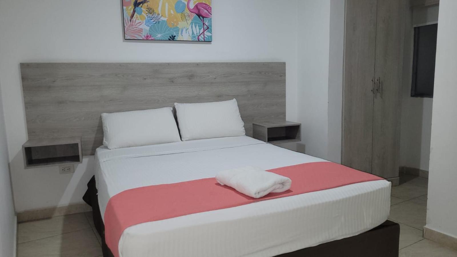 Hotel Inara Spa Хирардот Екстериор снимка